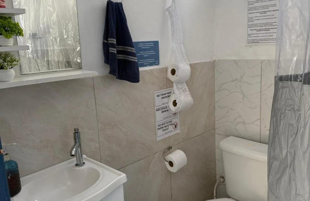 Primos Hostel & House-1